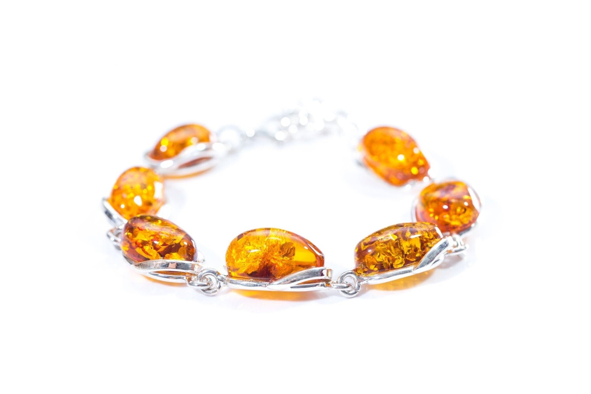 Klassisches großes Bernsteinarmband