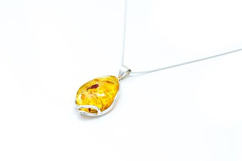 Classic Honey Amber Necklace