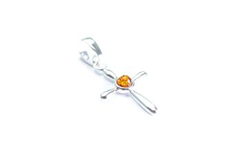 Petit Pendentif Croix Ambre 4