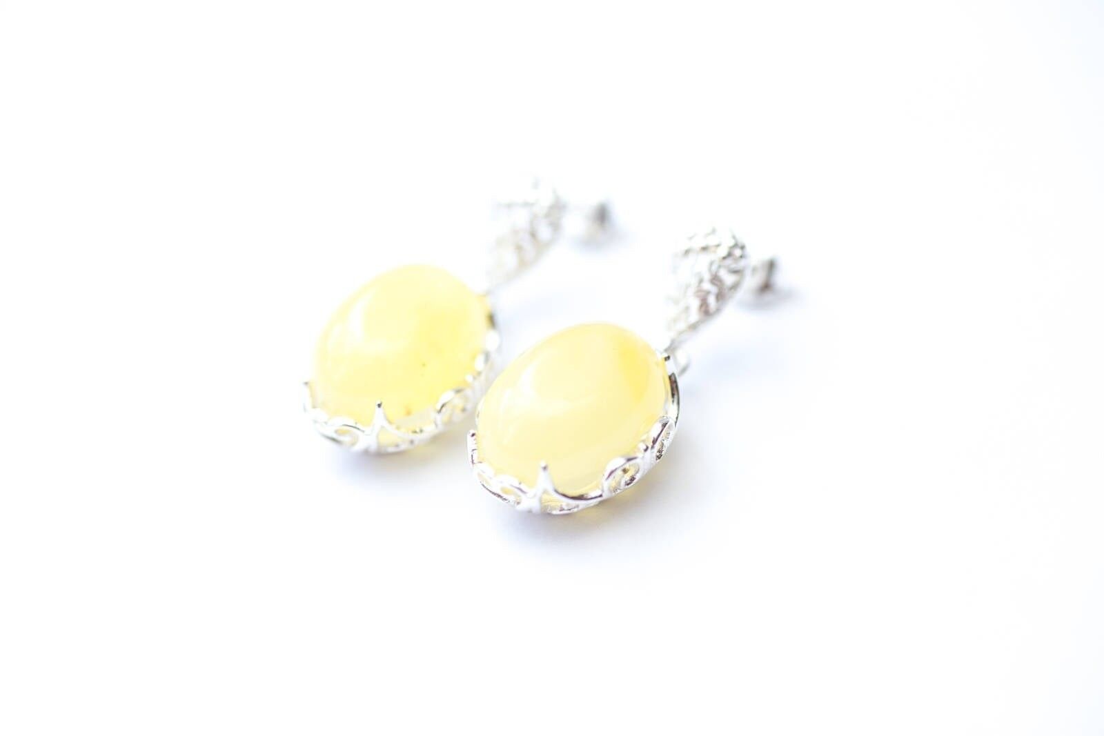 Aretes colgantes de ámbar amarillo caramelo Demi