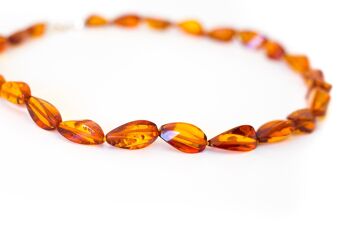 Élégant collier de perles à facettes en ambre de la Baltique 3