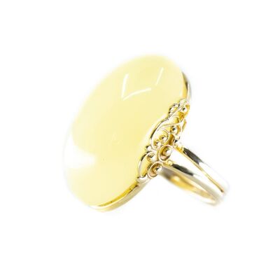 Elegante anello da cocktail in ambra gialla ovale fatto a mano