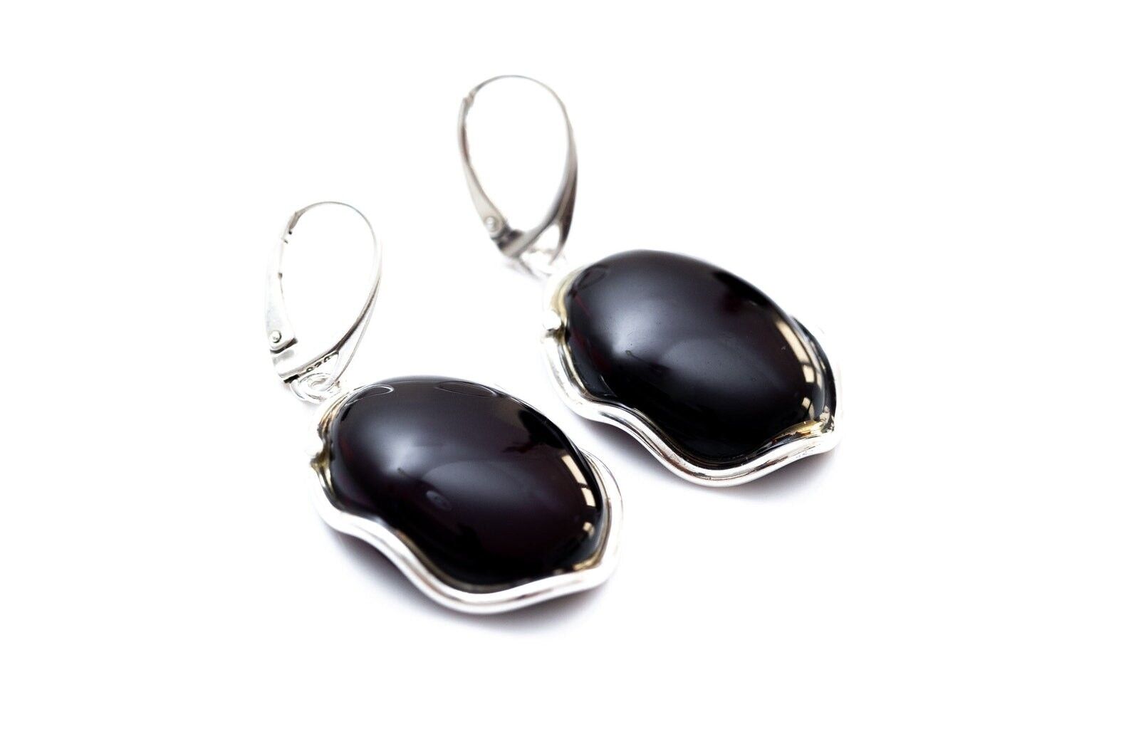 Elegante dunkelkirschrote Bernsteinohrringe