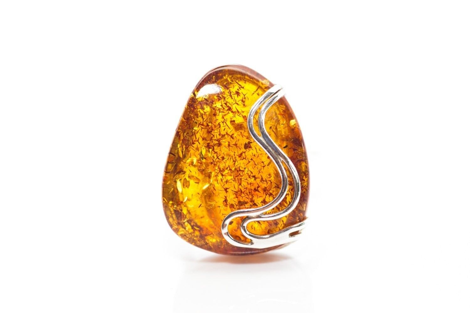 Grande anello regolabile in ambra