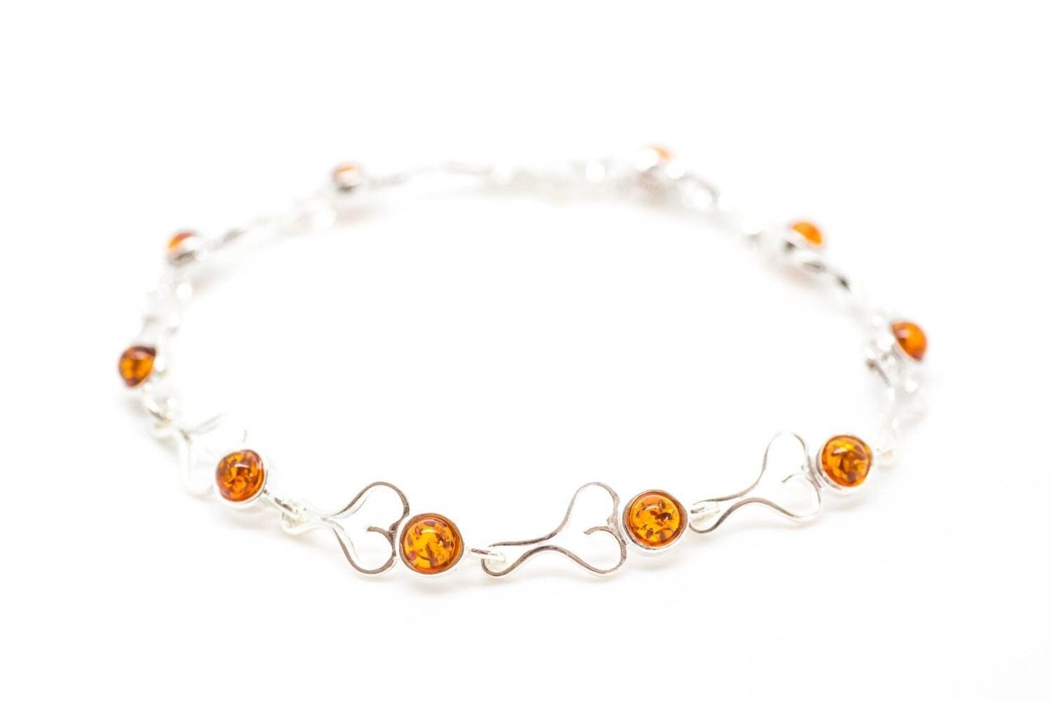 Delicato braccialetto a cuore d'ambra