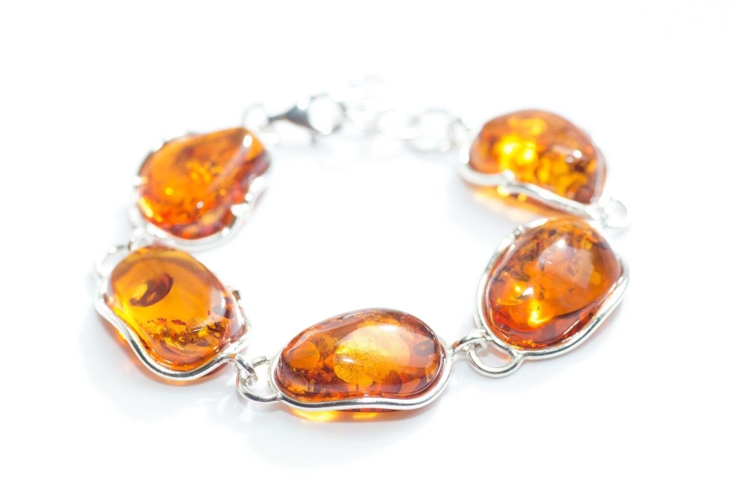 Grande braccialetto di pietra d'ambra