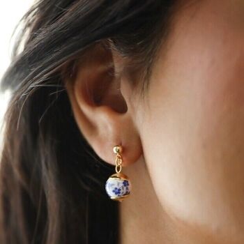 Boucles d'oreilles pendantes en saule bleu en or 2