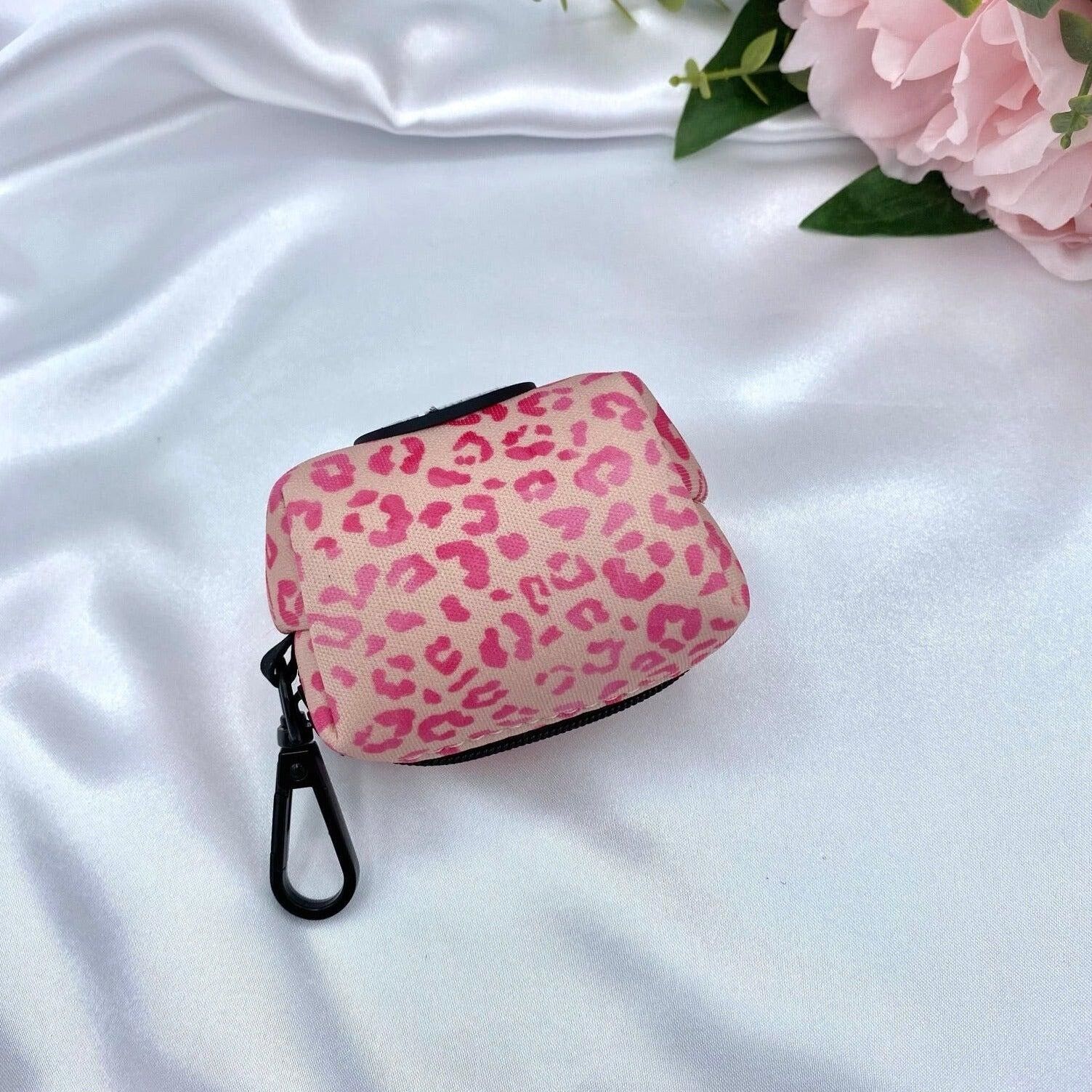 Porta borsa per cacca leopardo Ombre