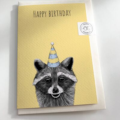 Tarjeta de cumpleaños de mapache bebé
