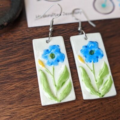 Blue flower earrings, summer clay earrings, elegant floral earrings