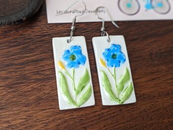 Boucles d'oreilles fleurs bleues, boucles d'oreilles argile d'été, boucles d'oreilles florales élégantes 10