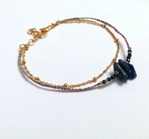 Bracelet Double Rang en Acier Inoxydable Doré avec Perles Facettées et chips en Lapis Lazuli