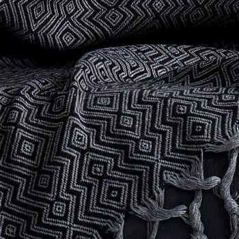 Jeté en coton texturé zigzag | Noir sur gris | 190x90 5