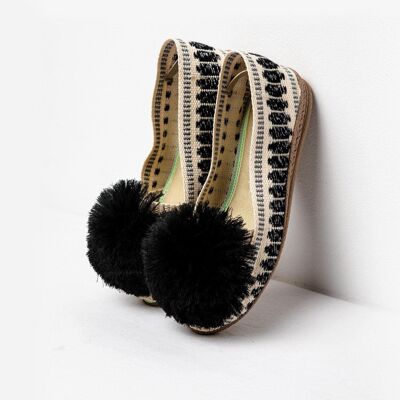 Elena – Espadrilles mit Pompons und Gummisohle