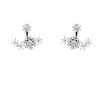 Clous d'oreilles en argent avec grappe de flocons de neige