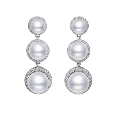 Pendientes colgantes de plata con perlas elegantes