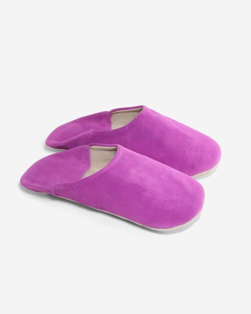 Moroccan Comfort Collection: Handcrafted Leather Slippers Simple