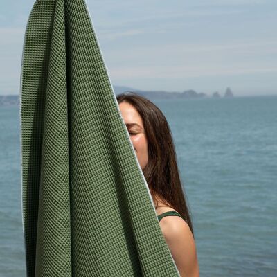 Bassols - Green Marisma Beach Towel
