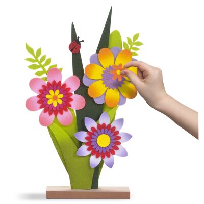 Felt & Wood Craft - Make A Bunch of flowers