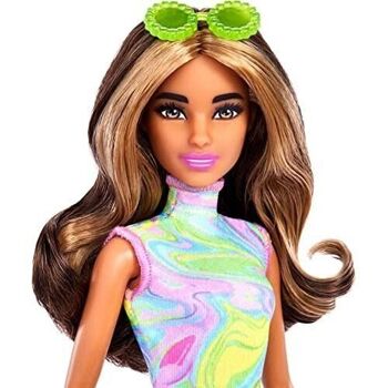 Mattel - réf : HKB05 - Barbie - Coffret Teresa voyage - avec poupée et chiot 5