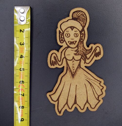 Magnet en bois "Vampirette"