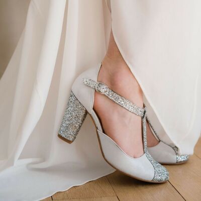 White and silver wedding Salome