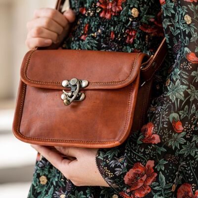 Leather shoulder handbag for women.  Natural leather bag in vintage style, shoulder bag, crossbody bag. SLIMI LOCK 2 BIG
