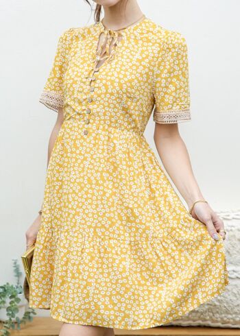 Robe à petites fleurs et bordure en crochet-Jaune 5