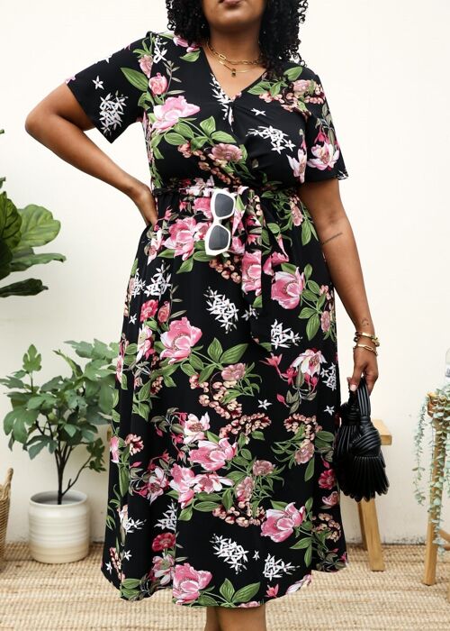 Plus Size Tropical Floral Tie Waist Flowy Maxi Dress-Black