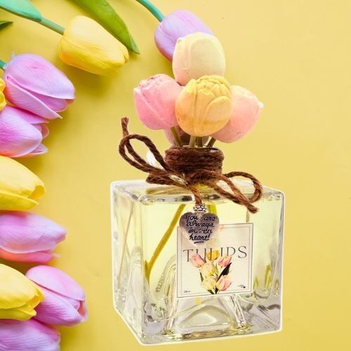 Mikado DeodoranteTulipano decorato a mano con bacchette in ceramica fatte a mano a forma di tulipano!