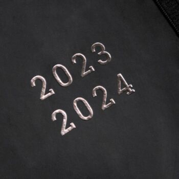 Finocam - Agenda Mínimal 18 mois 2023 2024 Semaine sur 2 pages Présentation horizontale Juillet 2023 - Décembre 2024 (18 mois) Noir International 9