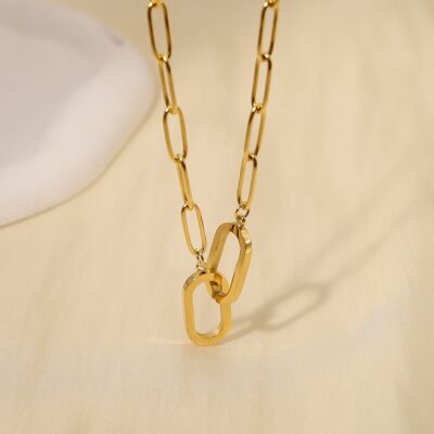 Golden necklace with thick links
