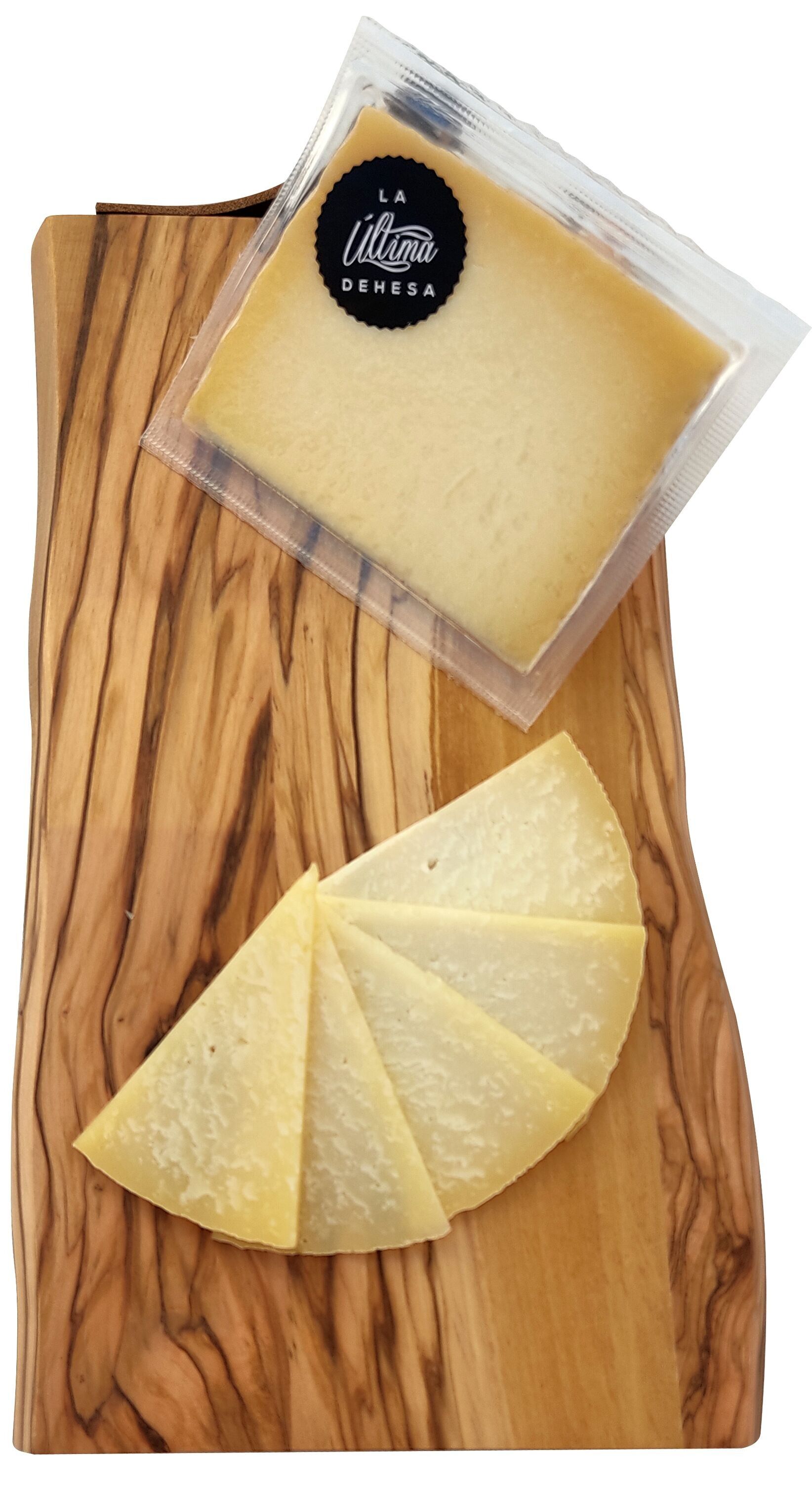 Formaggio di pecora a spicchi stagionato 12 mesi, 350 gr.