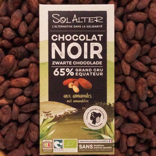 Chocolat noir aux amandes