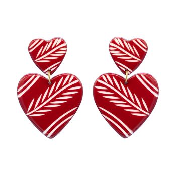 Boucles d'oreilles pendantes en forme de cœur gravées en résine rouge 1