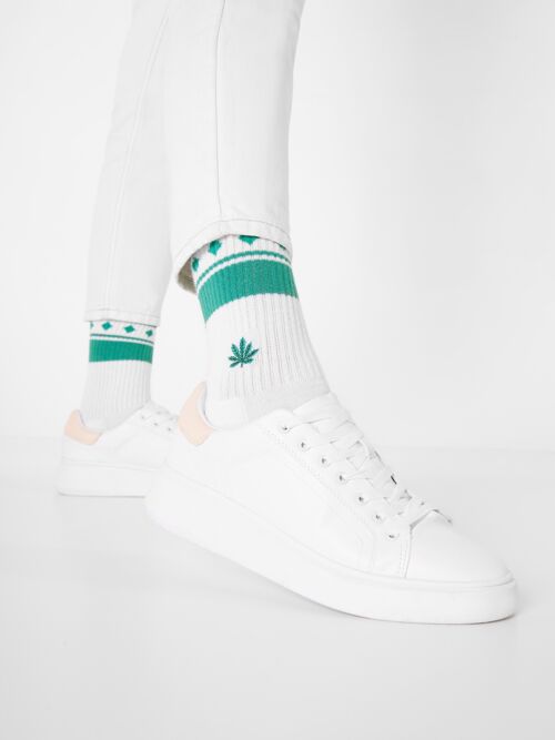 Bio-Socken mit Hanfblatt - Weiße Tennissocken mit gesticktem Hanfblatt, CBD