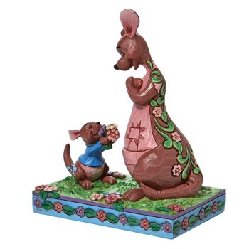 The Sweetest Gift (Roo Giving Kanga Flowers Figurine) - Disney Traditons par JimShore 3