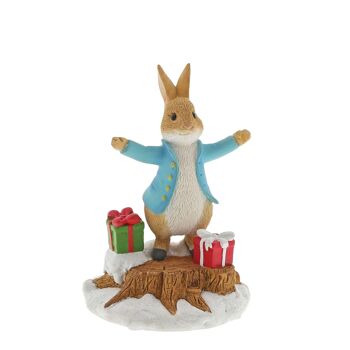Figurine Pierre Lapin avec cadeaux par Beatrix Potter 2