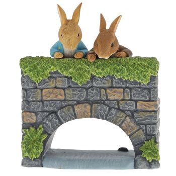 Figurine Peter & Benjamin Bunny sur le pont par Beatirix Potter 3