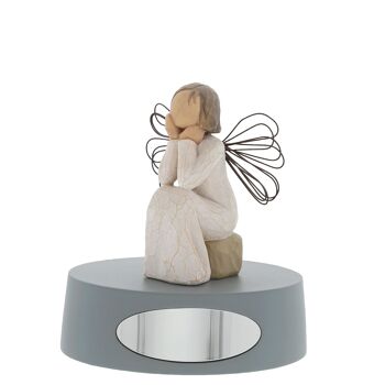 Figurine Angel of Caring par Willow Tree 5