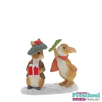 Figurine Flopsy et Benjamin Bunny sous le gui par Beatrix Potter 2