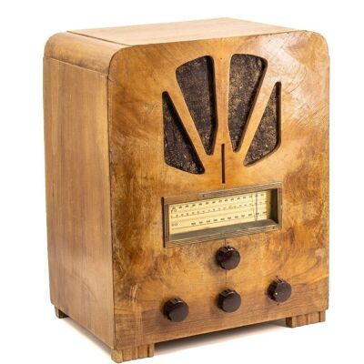 Vega Vintage 30's Bluetooth Radio