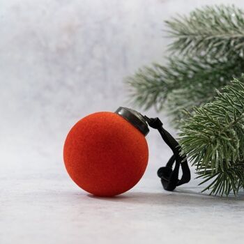 Boule de Noël 2" en velours rouge coquelicot 2