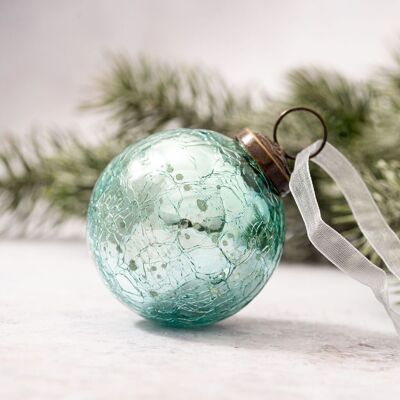 Boule de Noël en verre craquelé à la menthe de 2 po