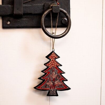 Red & Black Chinar Leaf Christmas Tree