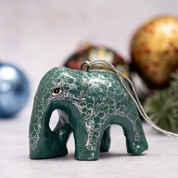 Décoration d'arbre de Noël suspendue en papier mâché, galet vert d'eau, motif éléphant 1