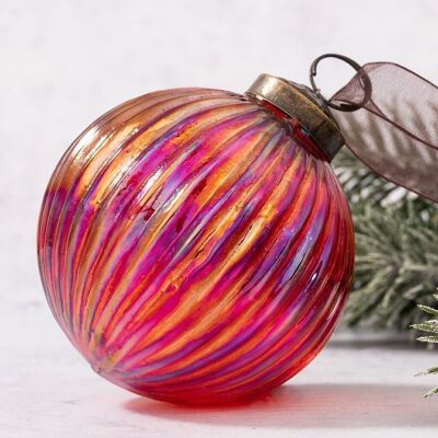 Adorno navideño de cristal grande con bola acanalada de arcoíris rojo de 4"
