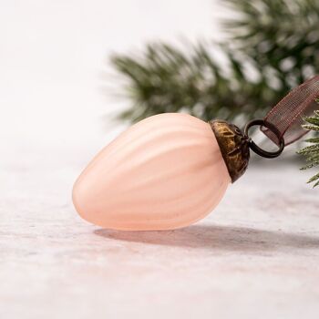 Ensemble de 6 petites pommes de pin de décorations de Noël en verre givré rose de 1 po 1