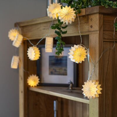 Luces de cadena de papel LED con linterna de flores