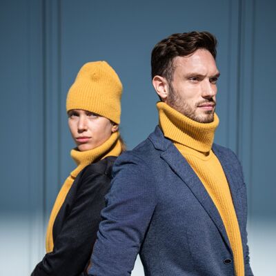 Turtleneck scarf mustard